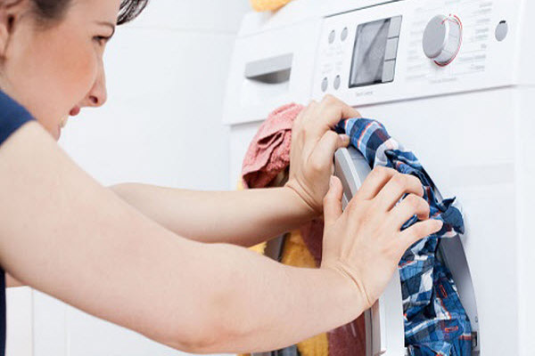 Tổng hợp nguyên nhân máy giặt bị rung lắc mạnh khi vắt 1 Tổng hợp nguyên nhân máy giặt bị rung lắc mạnh khi vắt