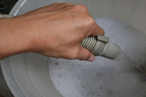 Làm sao để thoát nước máy giặt 4 thoat-nuoc-may-giat-4