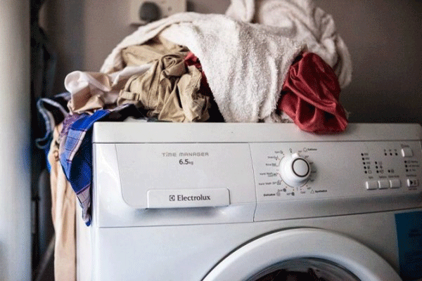 Làm gì khi máy giặt Electrolux bị rung mạnh 1 Làm gì khi máy giặt Electrolux bị rung mạnh